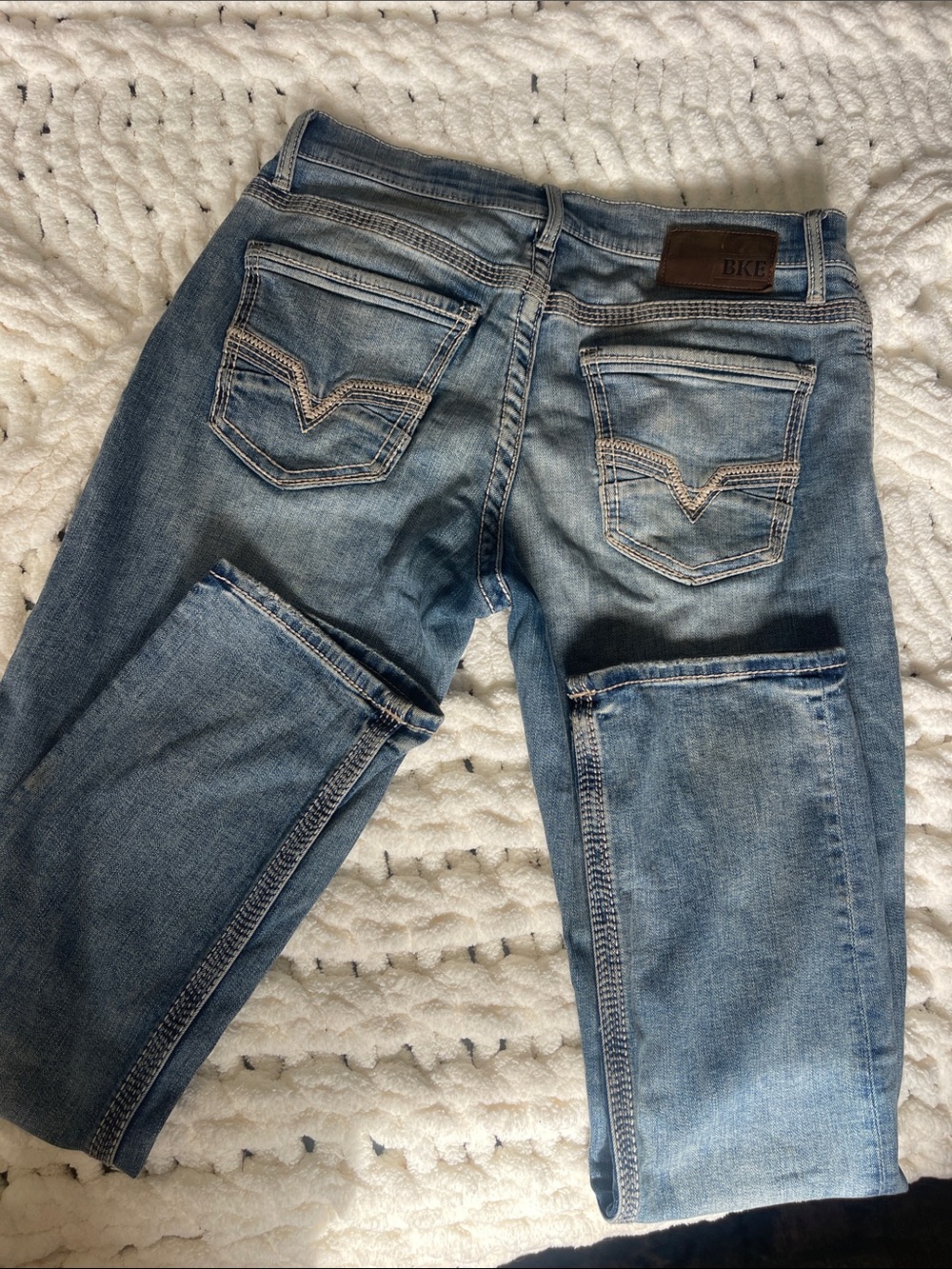 BKE Mens Size 33x30 Regular Light Blue Faded Denim Jeans w/Back Pocket Stitching - Picture 3 of 5